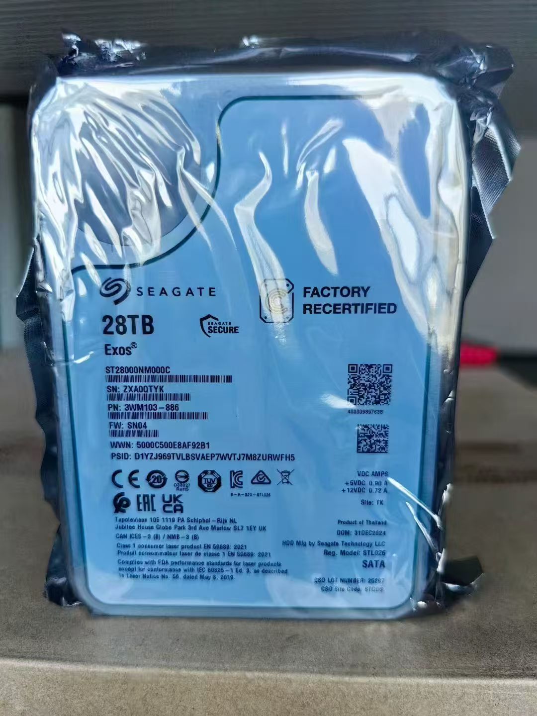 ST28000NM000C R盘.jpg